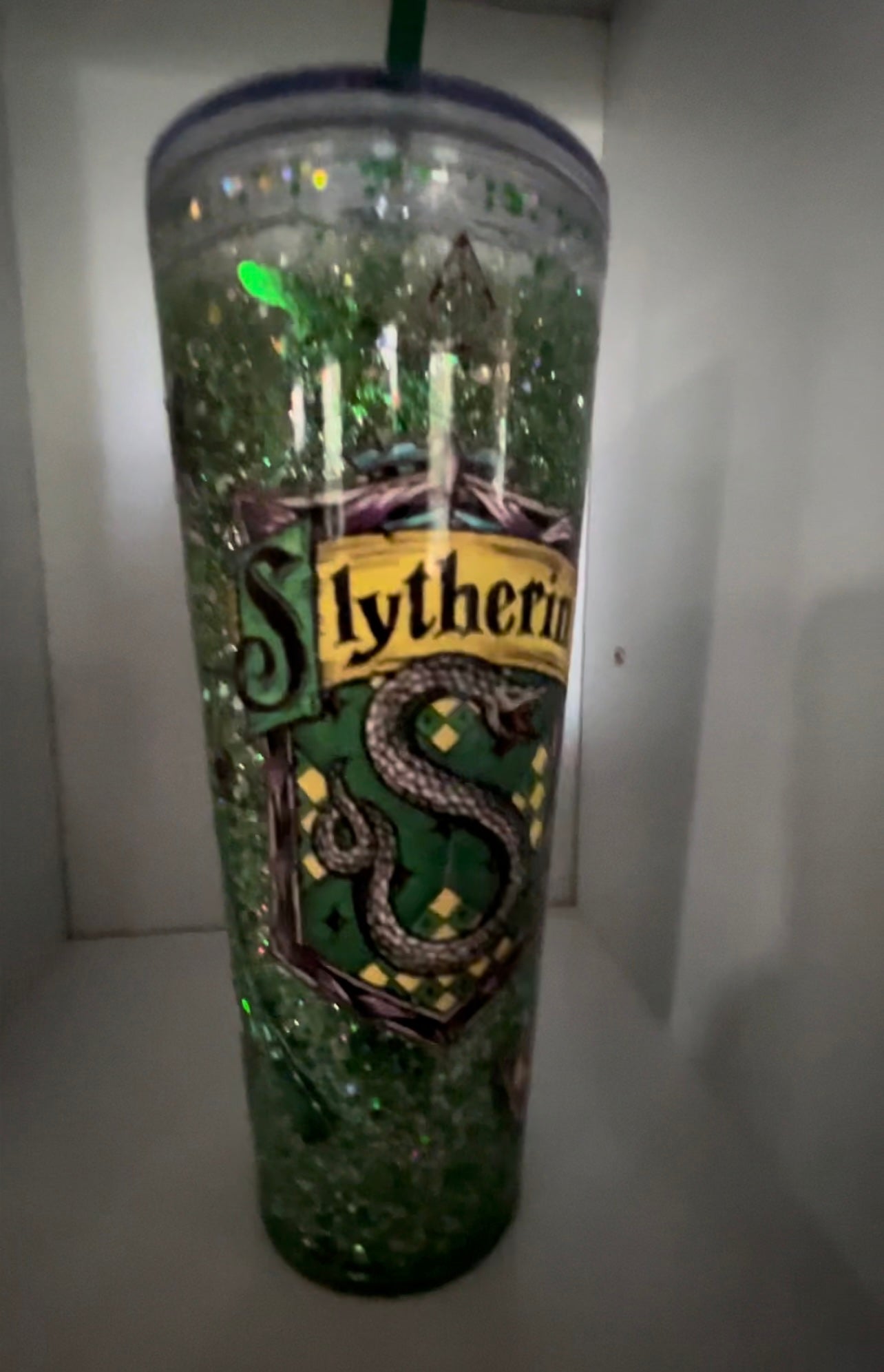 Wizard hogwarts Starbucks venti 24oz snowglobe tumbler