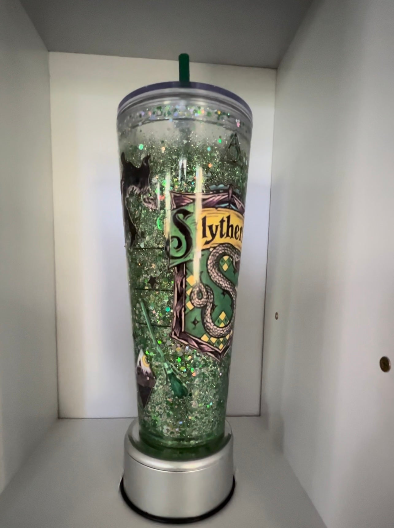 Wizard hogwarts Starbucks venti 24oz snowglobe tumbler